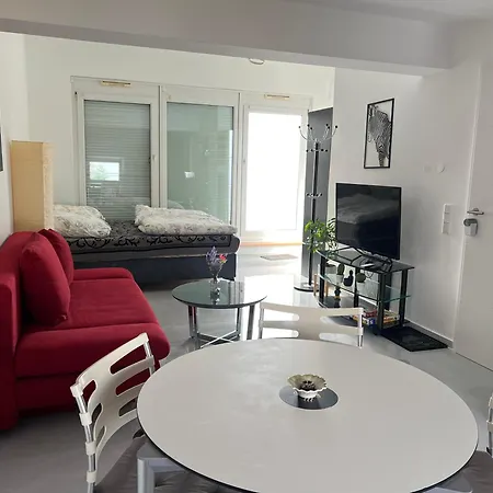Delightful With Balcony Near Hockenheimring Guest house